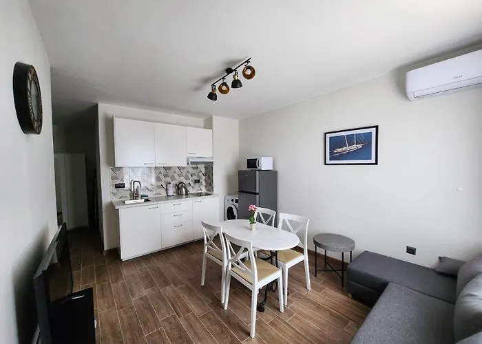 Golden Sands Apartments Zlatna Kotva شقة *