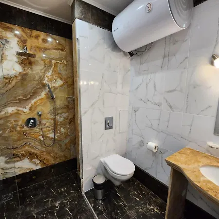 Апартамент Златна Котва *